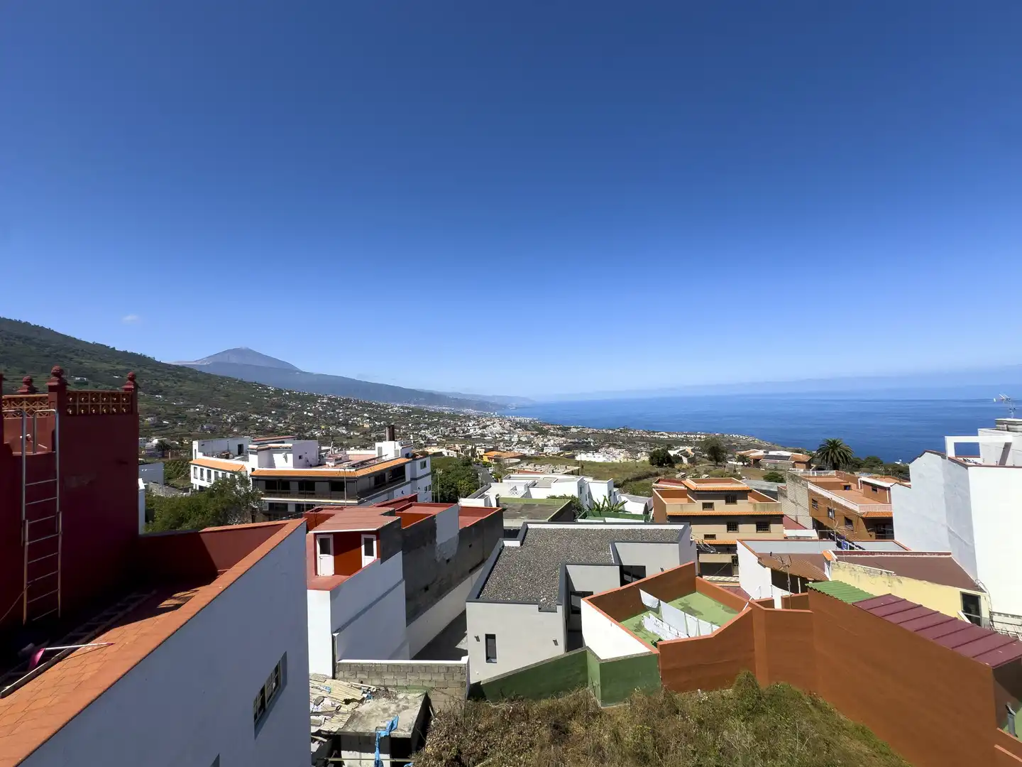Vista exterior de Edificio en venta en La Victoria de Acentejo