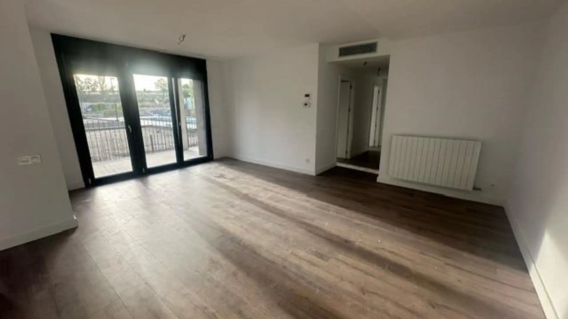 Living room of Flat for rent in Manresa  with Air Conditioner, Heating and Parquet flooring