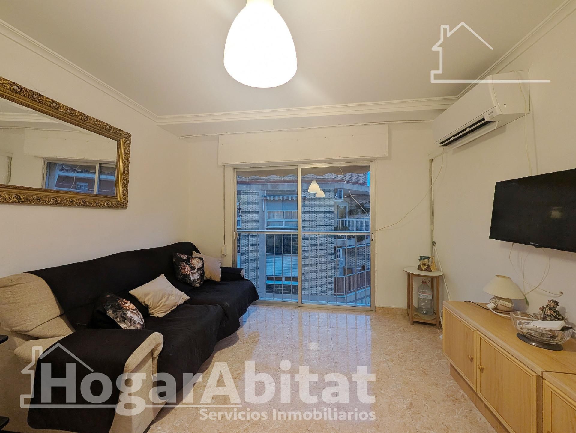 Living room of Flat for sale in Santa Pola  with Air Conditioner and Furnished