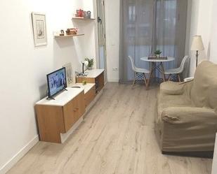 Sala d'estar de Apartament de lloguer en  Córdoba Capital amb Aire condicionat i Balcó