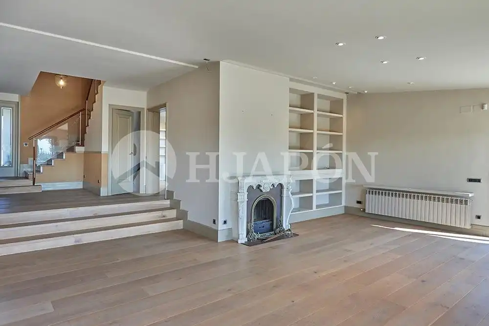 Sala de estar de Casa o chalet en venta en Alella con Aire acondicionado, Calefacción y Jardín privado