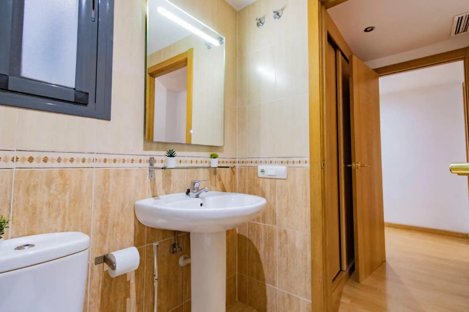 Bathroom of Flat for sale in Almàssera, Valencia