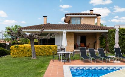 Jardí de Casa o xalet en venda en Celrà amb Aire condicionat, Calefacció i Jardí privat