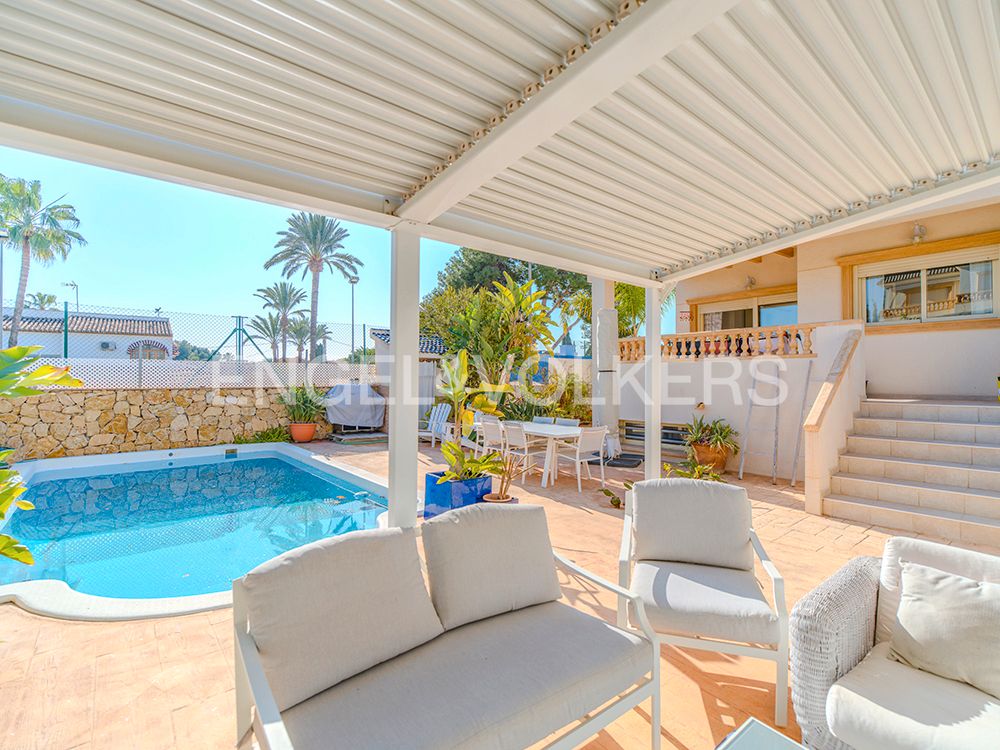 Terrace of House or chalet for sale in Sant Joan d'Alacant  with Air Conditioner, Heating and Private garden