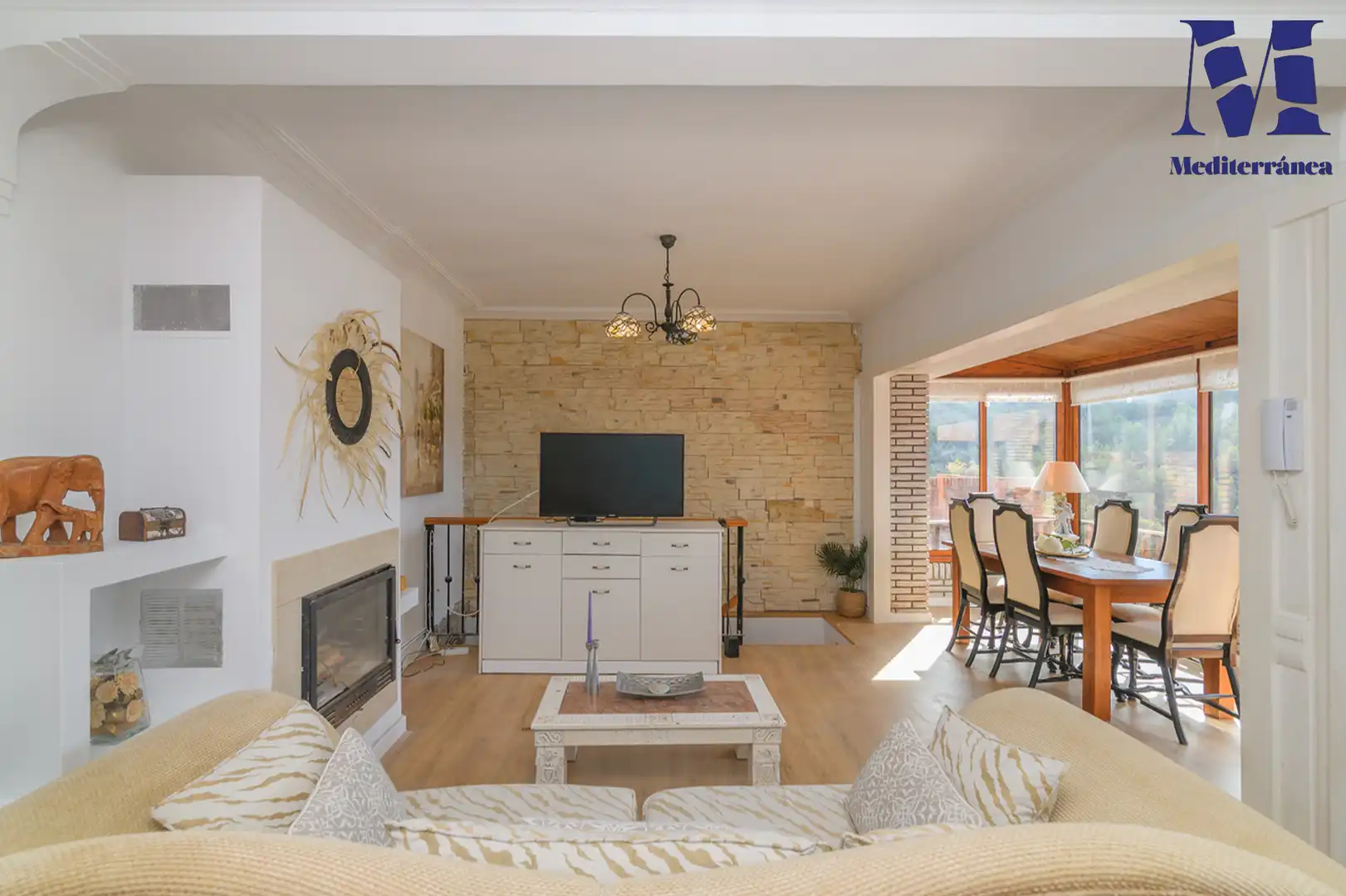 Sala d'estar de Casa o xalet en venda en Sitges amb Jardí privat, Parquet i Terrassa