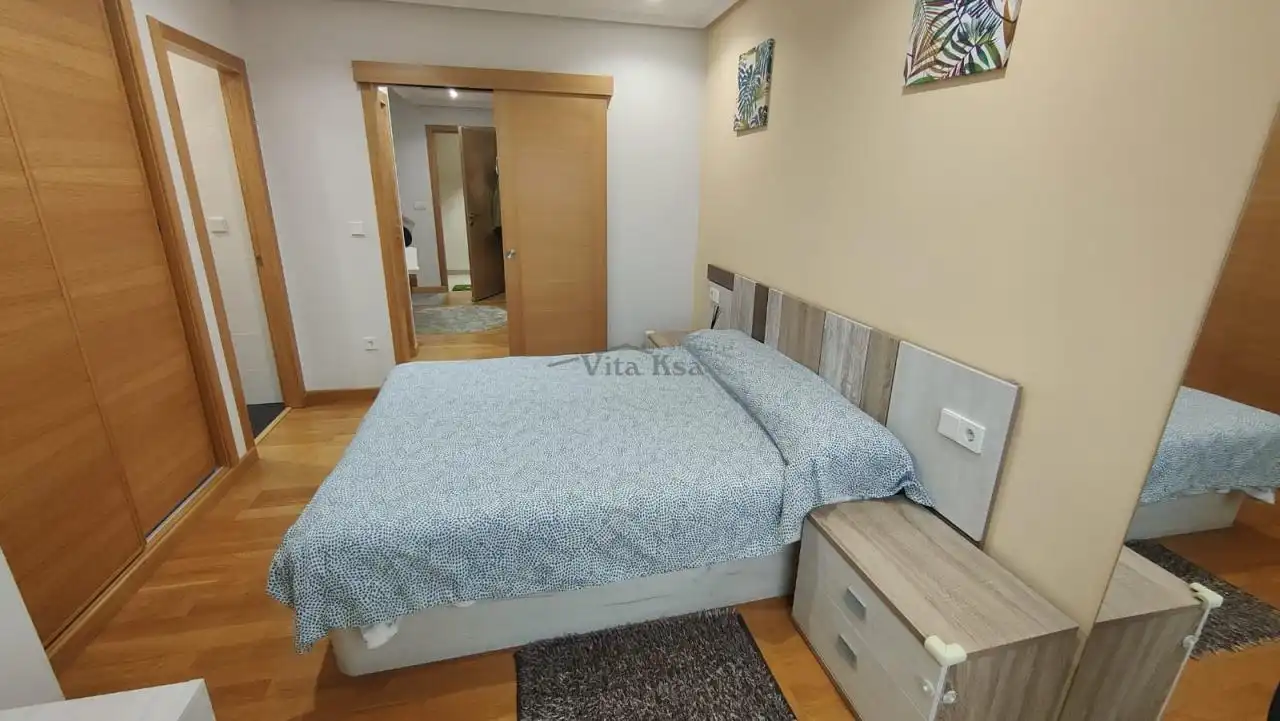 Dormitori de Dúplex en venda en Ourense Capital  amb Aire condicionat, Calefacció i Terrassa