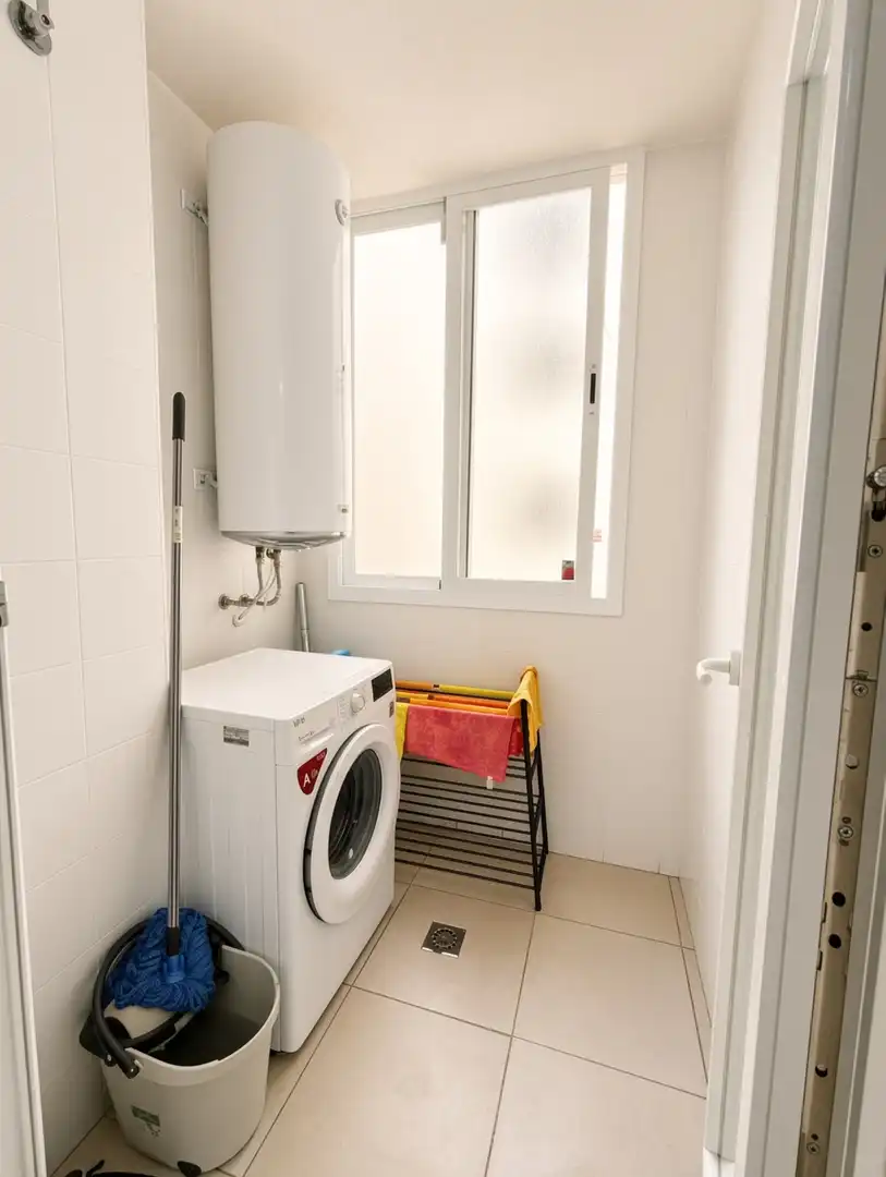 Bany de Apartament en venda en Marbella amb Aire condicionat, Terrassa i Piscina