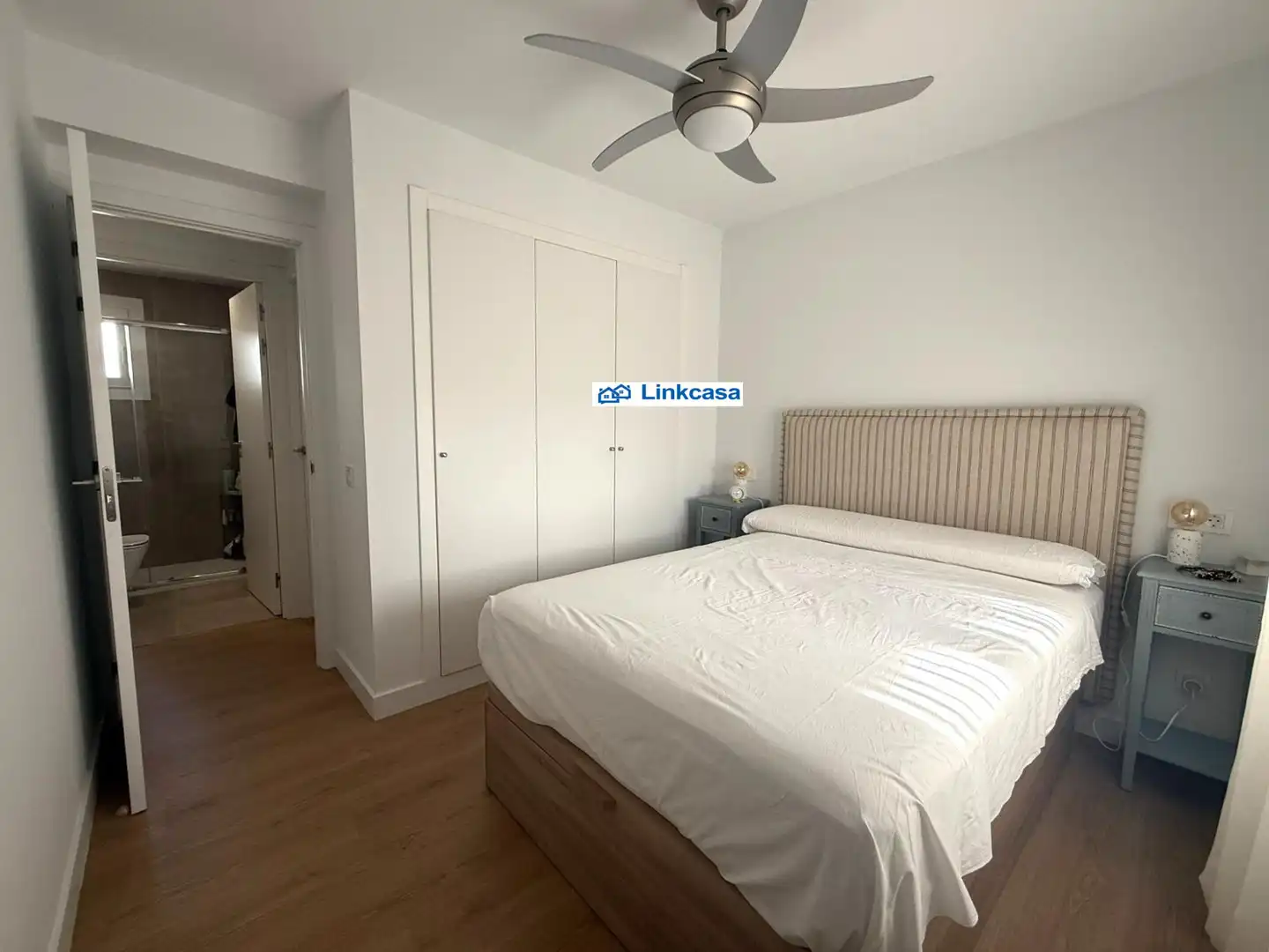 Bedroom of Flat for sale in Madrid  with Air Conditioner, Heating and Terrace