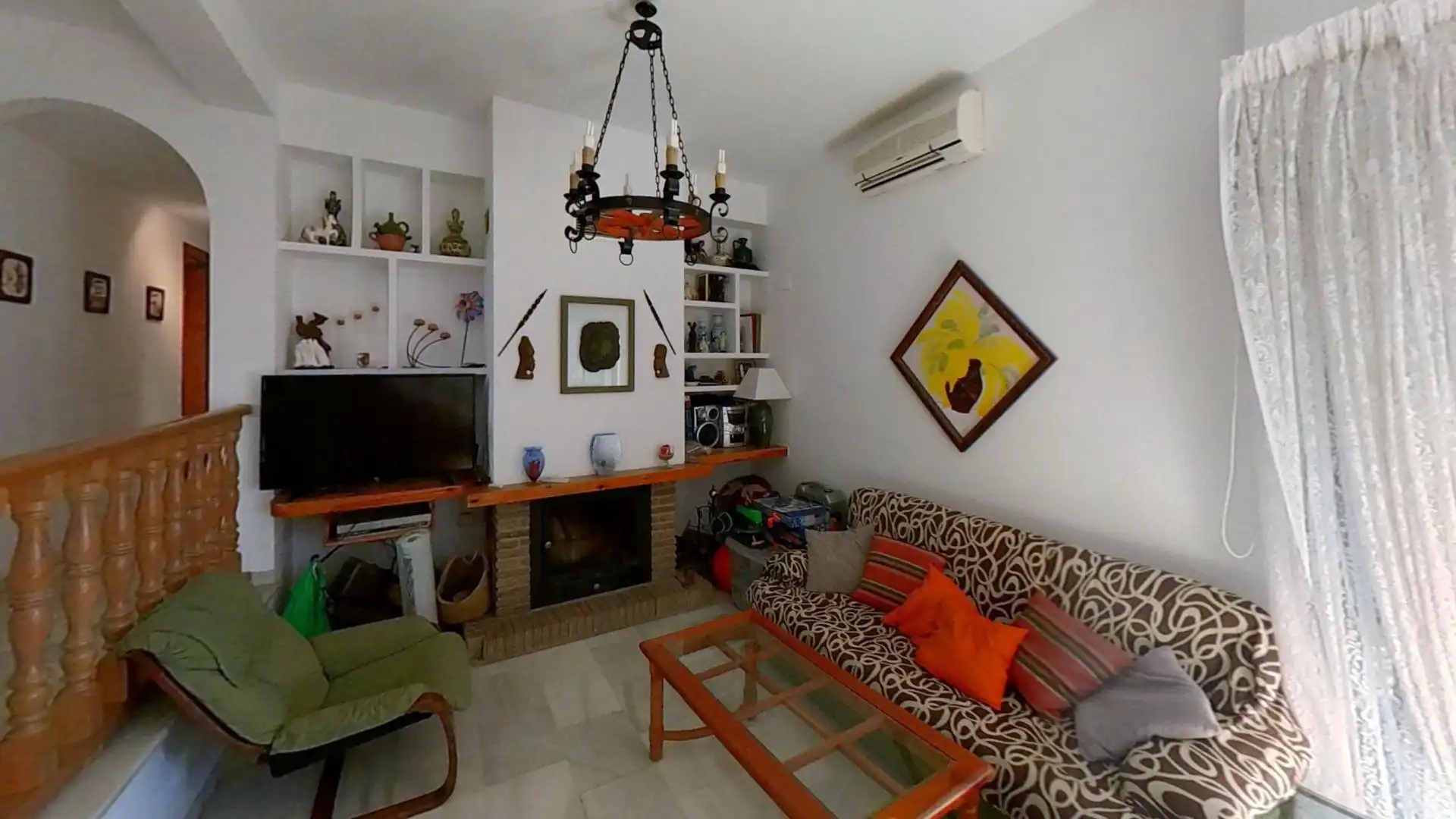 Sala d'estar de Casa o xalet en venda en Córdoba amb Aire condicionat, Jardí privat i Terrassa