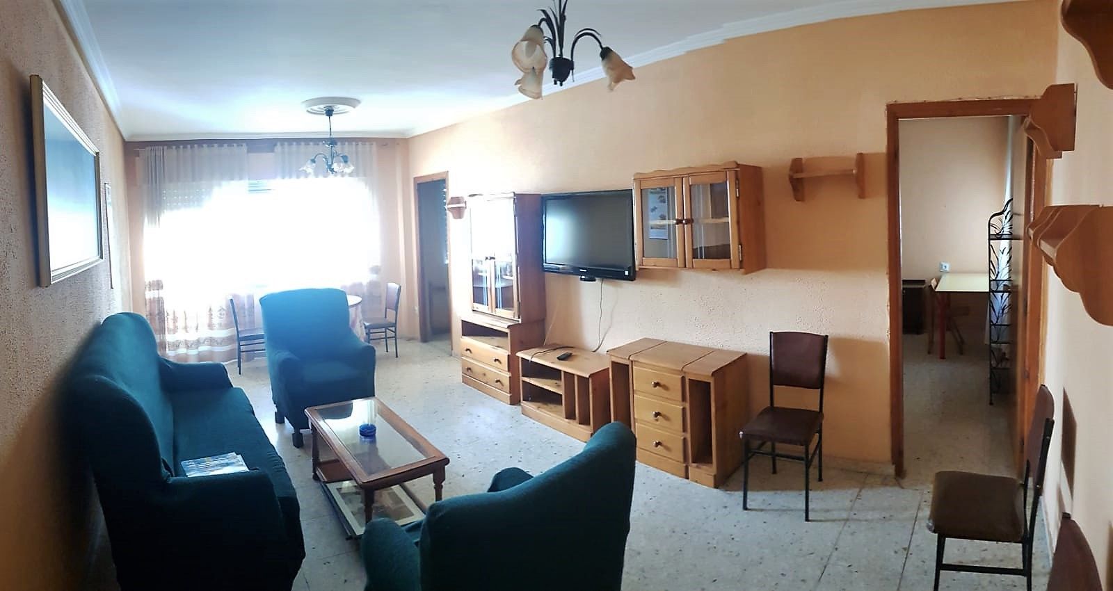 Sala d'estar de Pis de lloguer en Cáceres Capital amb Terrassa i Moblat