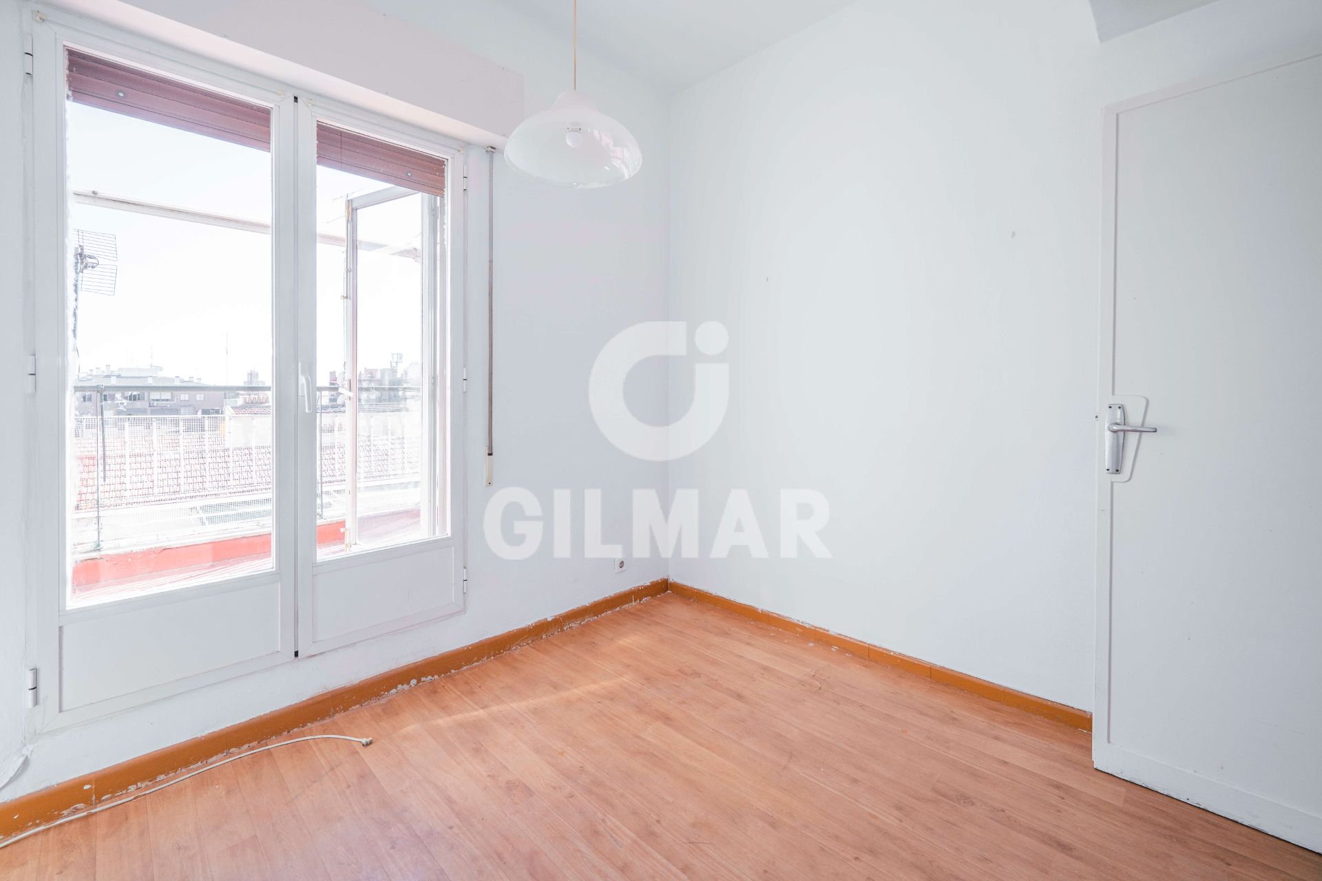 Habitación de Ático en venta en  Almería Capital con Calefacción, Parquet y Terraza