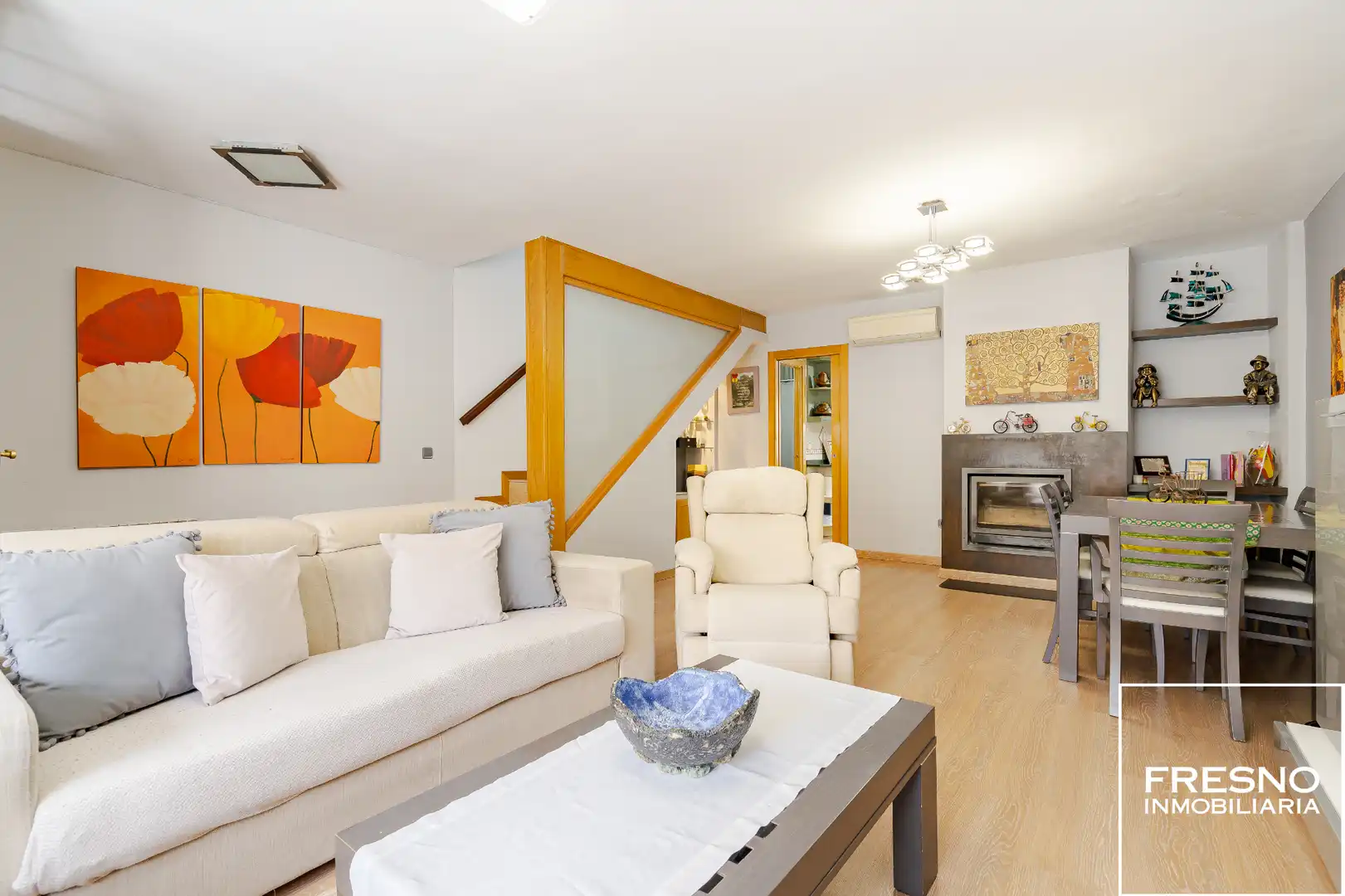 Sala d'estar de Casa o xalet en venda en Cobeña amb Aire condicionat, Calefacció i Jardí privat