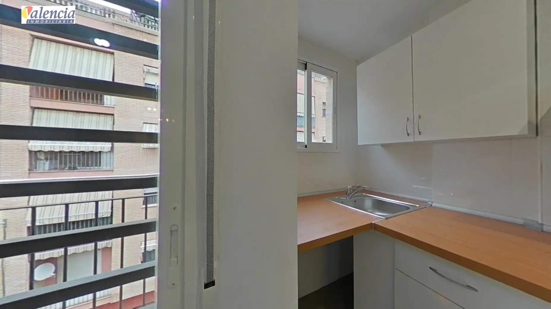 Kitchen of Apartments for sale in Paterna