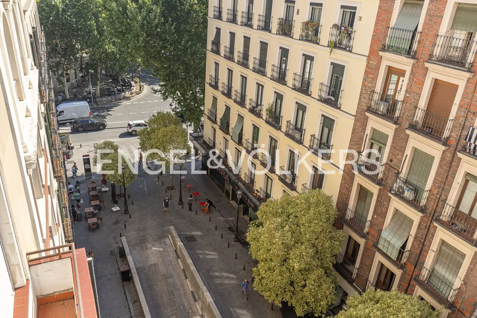 Exterior view of Flat for rent in Madrid  with Air Conditioner, Heating and Terrace