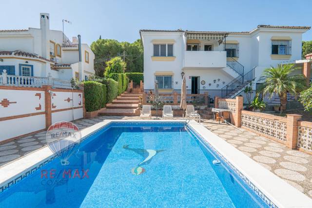 Casa-chalet en Venta en Calle MARBELLA en Pinos de Alhaurín