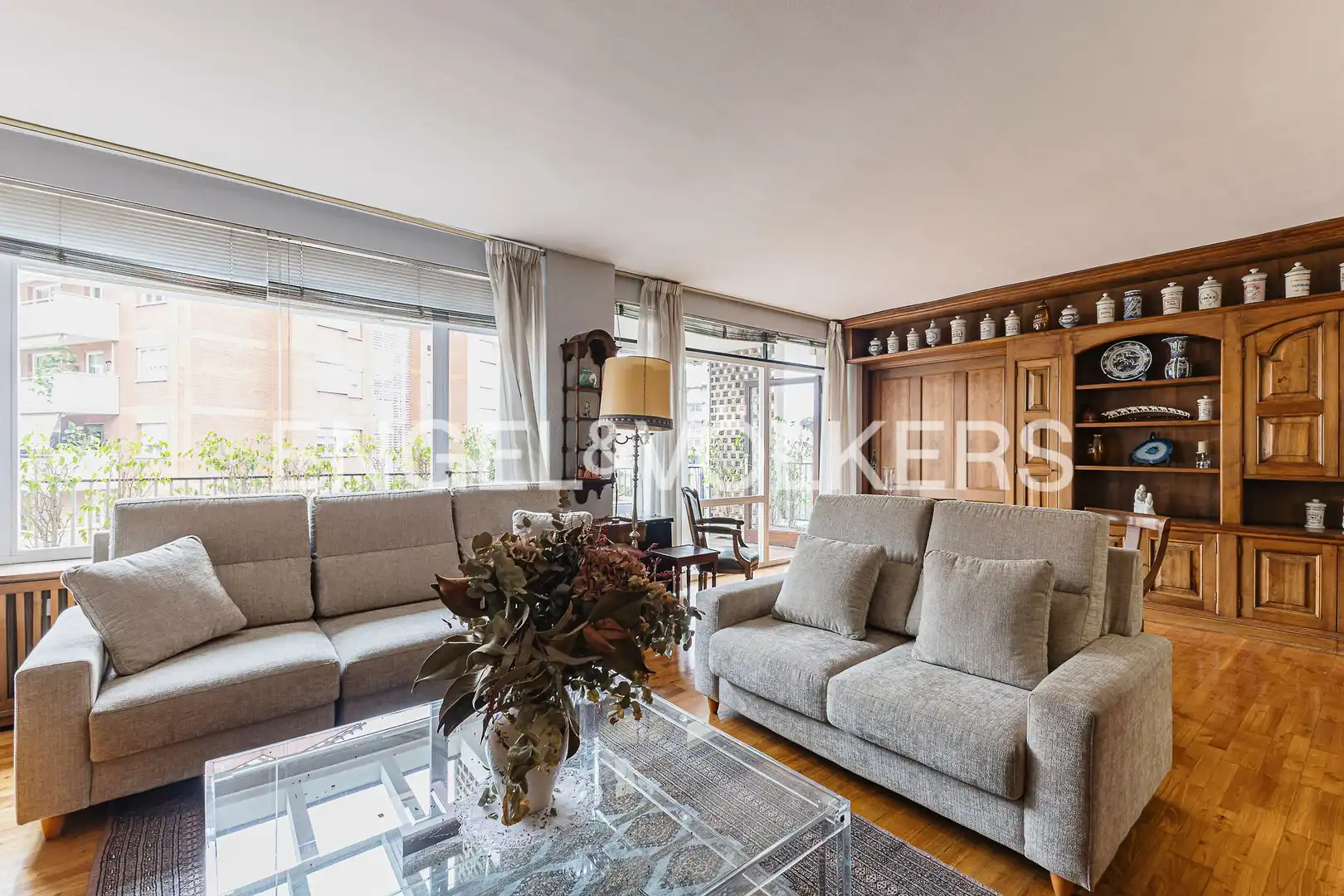 Sala d'estar de Pis en venda en  Barcelona Capital amb Aire condicionat, Calefacció i Parquet