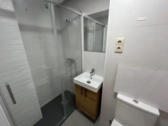 Badezimmer von Wohnung zum Verkauf in Zaragoza mit Klimaanlage und Abstellraum