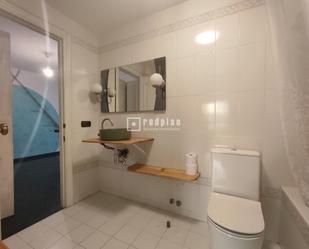 Bathroom of Flat to rent in  Valencia Capital  with Air Conditioner, Terrace and Pets allowed
