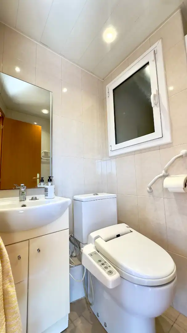 Baño de Piso en venta en Barberà del Vallès con Aire acondicionado, Calefacción y Terraza