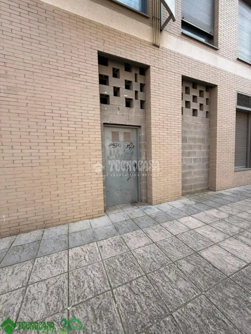 Local comercial en venda a Calle calleja
