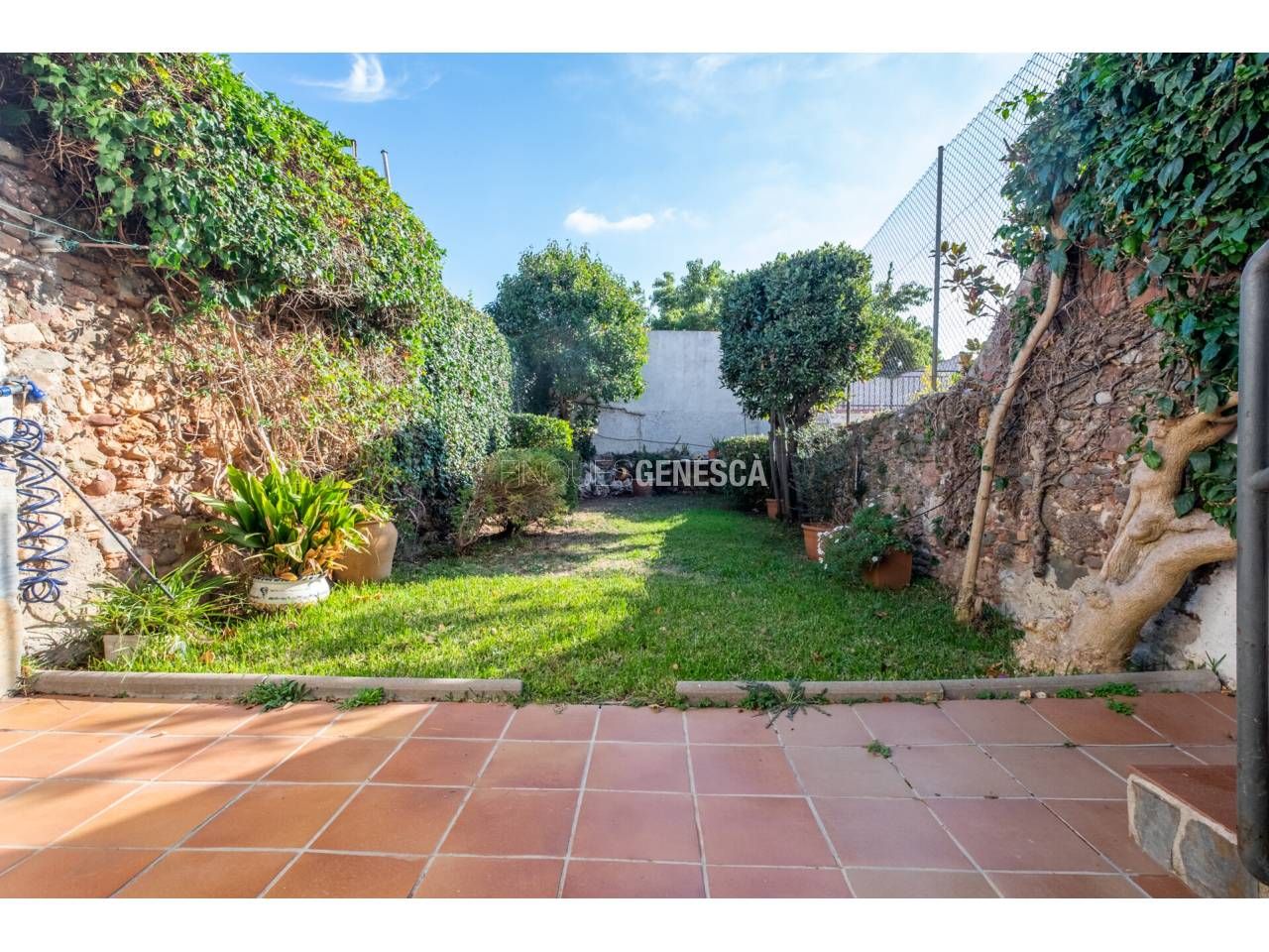 Jardí de Casa o xalet en venda en Matadepera amb Aire condicionat, Calefacció i Jardí privat