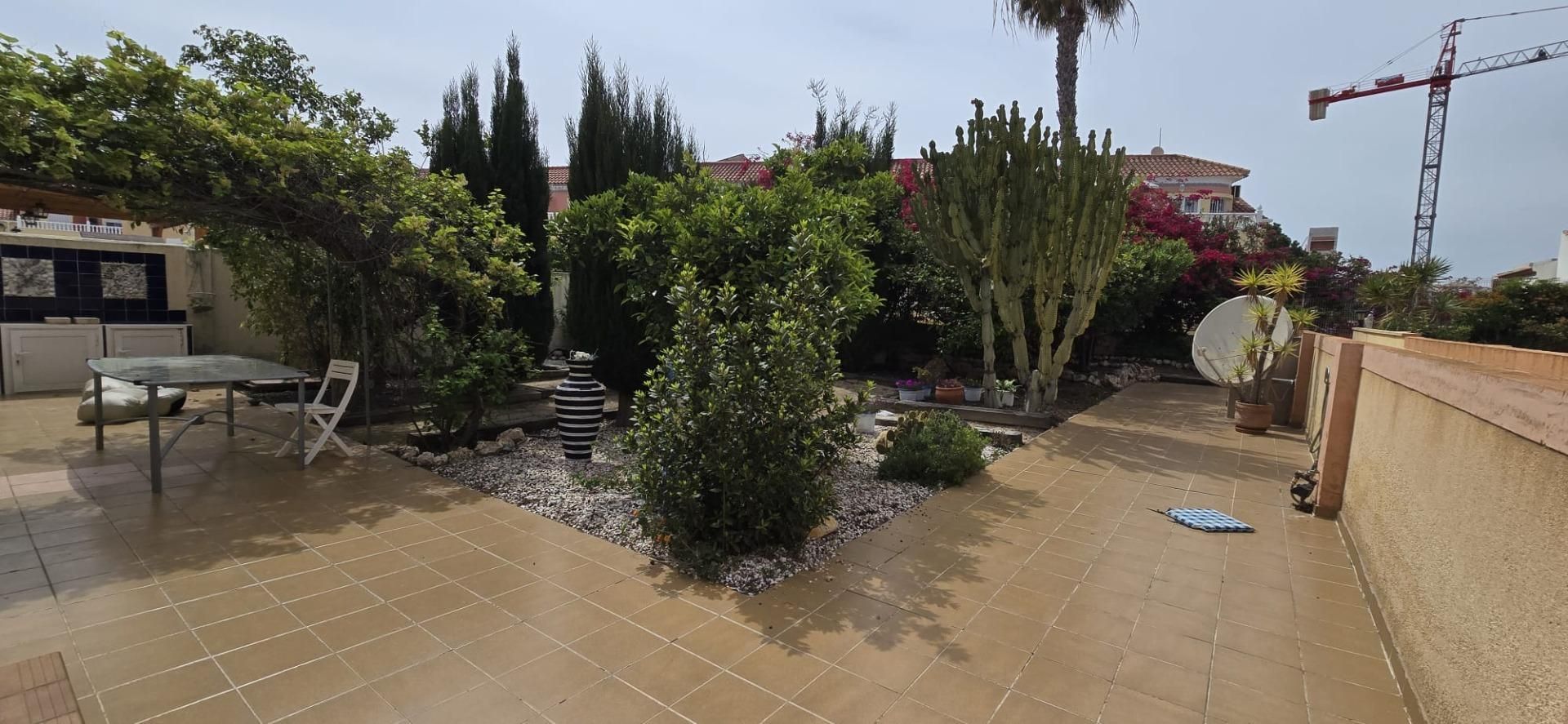 Jardí de Planta baixa en venda en Orihuela amb Aire condicionat i Piscina comunitària