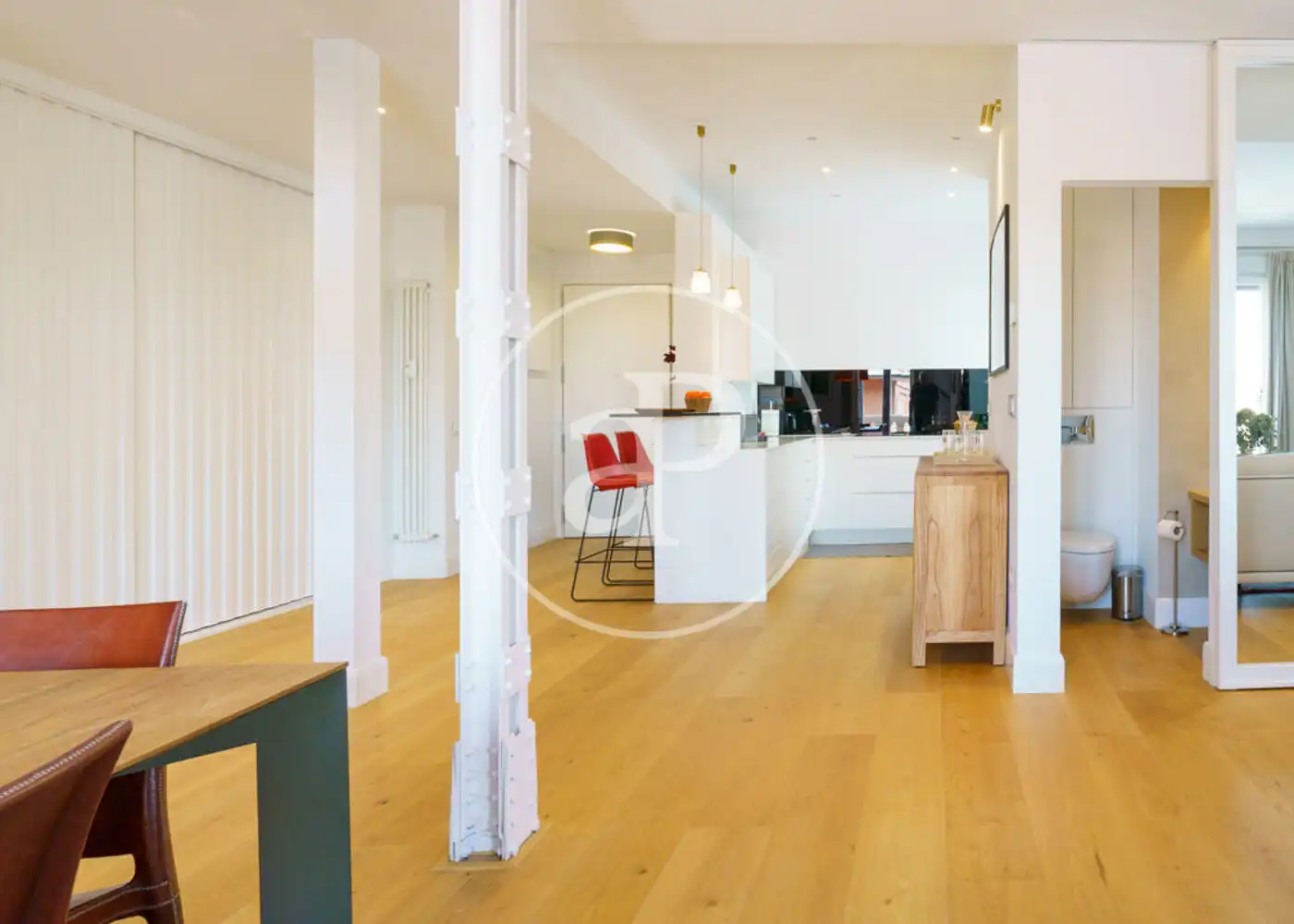 Flat for rent in Madrid  with Air Conditioner, Heating and Furnished