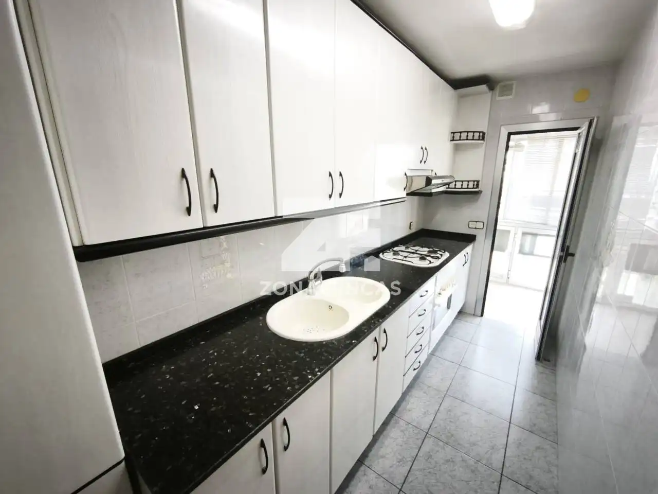 Kitchen of Flat for sale in Santa Coloma de Gramenet  with Air Conditioner and Balcony