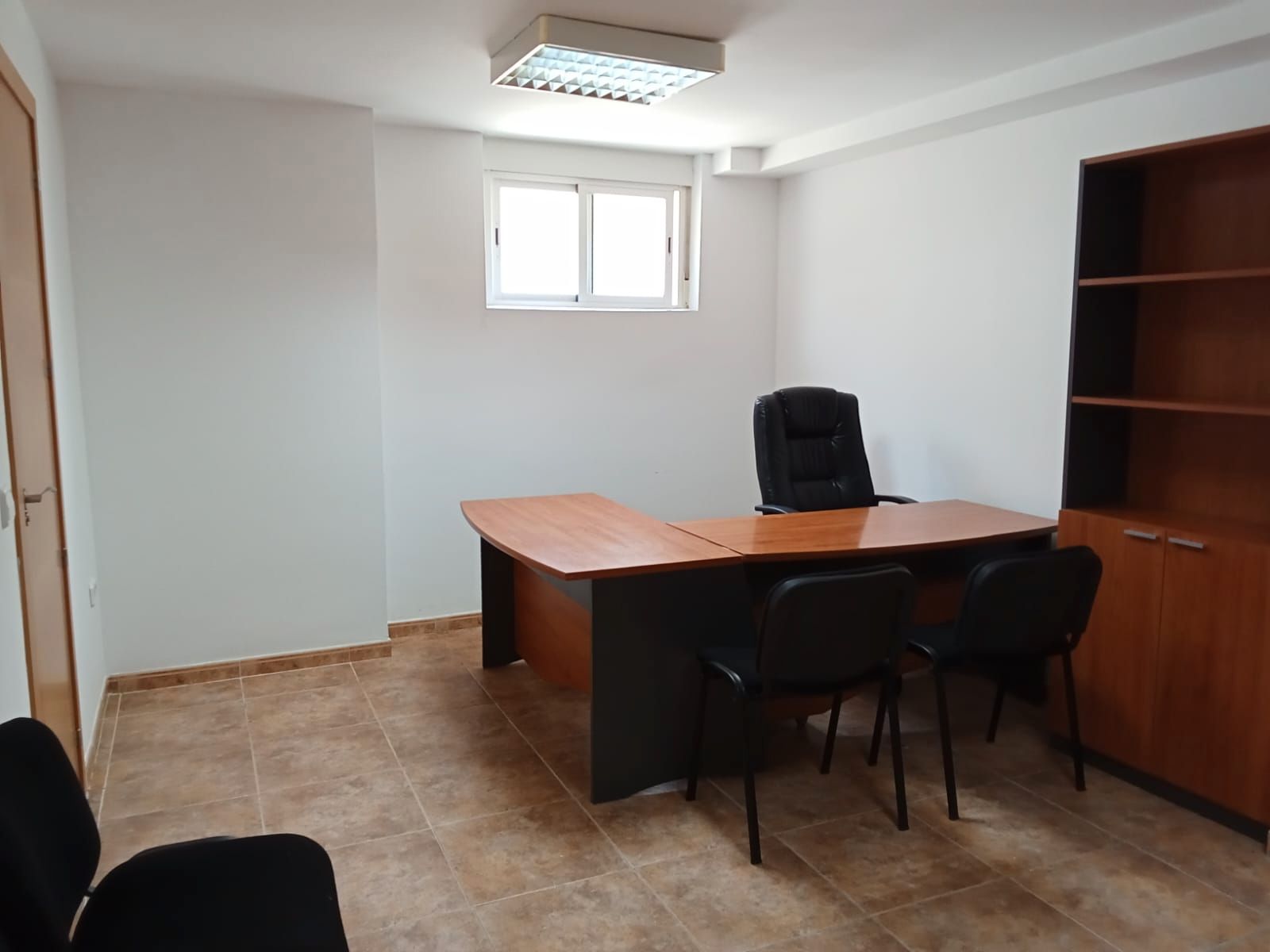 Office to rent in Mengíbar  with Furnished