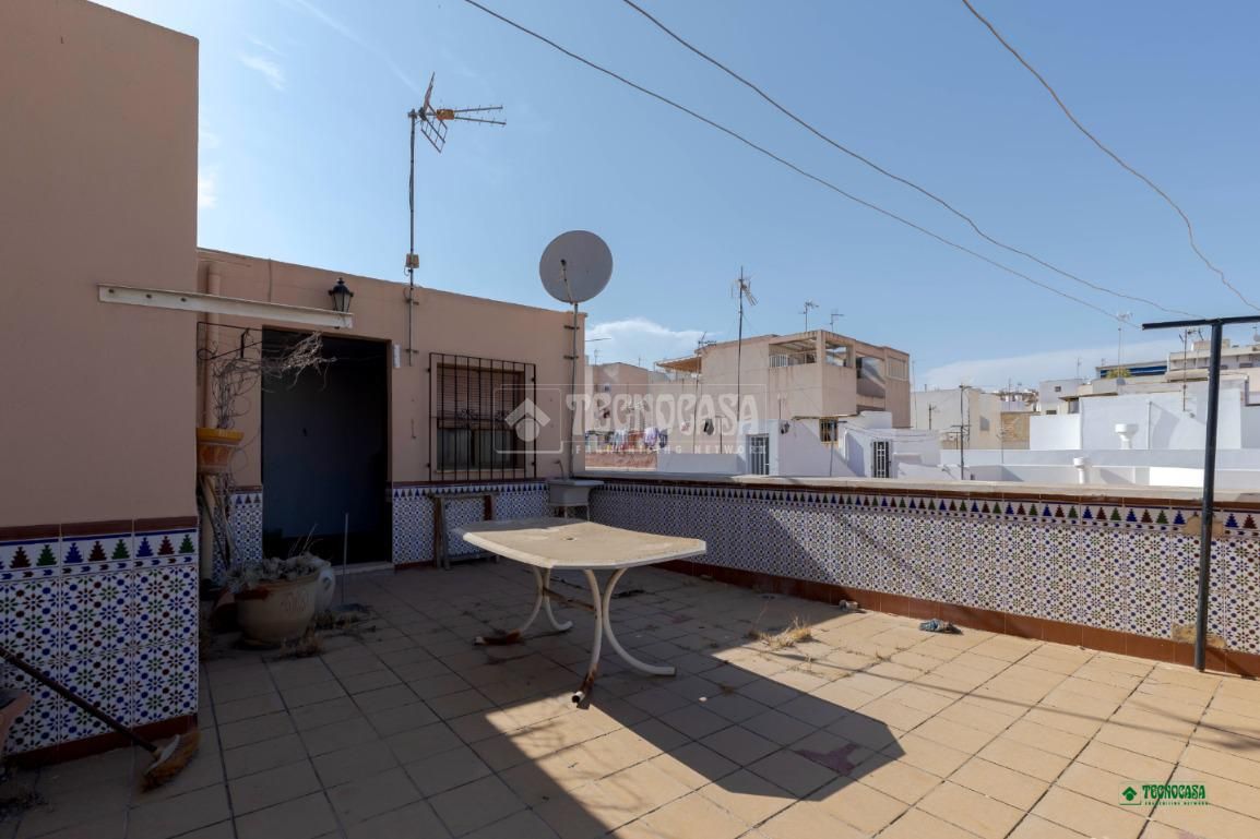 Terrassa de Casa adosada en venda en  Almería Capital
