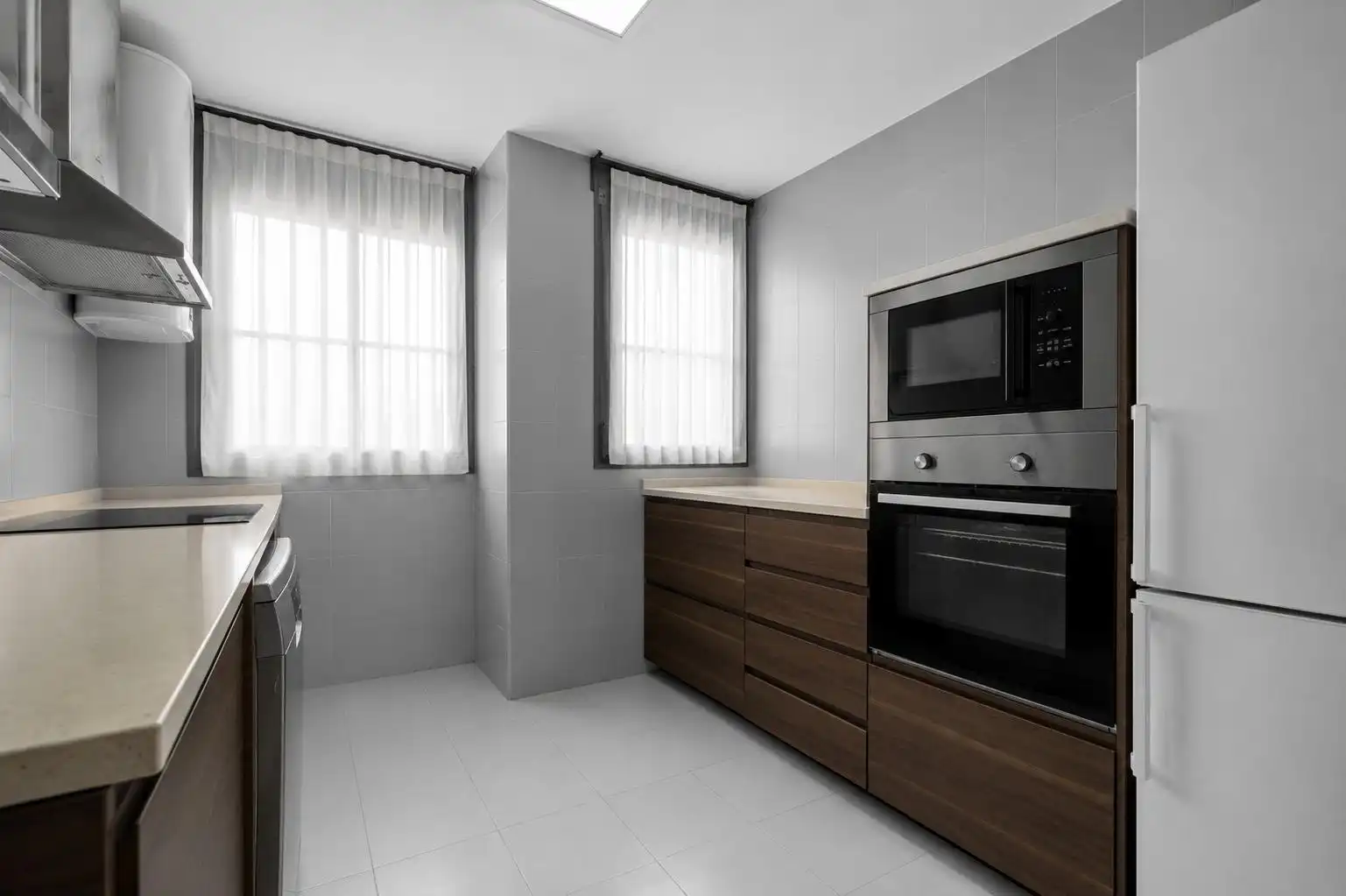 Cocina de Piso en venta en Sevilla con Aire acondicionado, Terraza y Piscina comunitaria