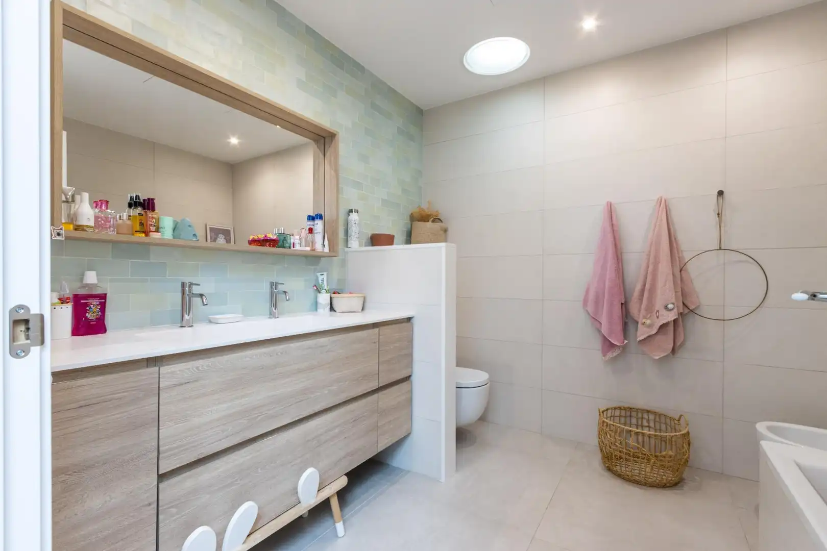 Bathroom of Flat for sale in Sant Llorenç Savall  with Heating, Private garden and Parquet flooring