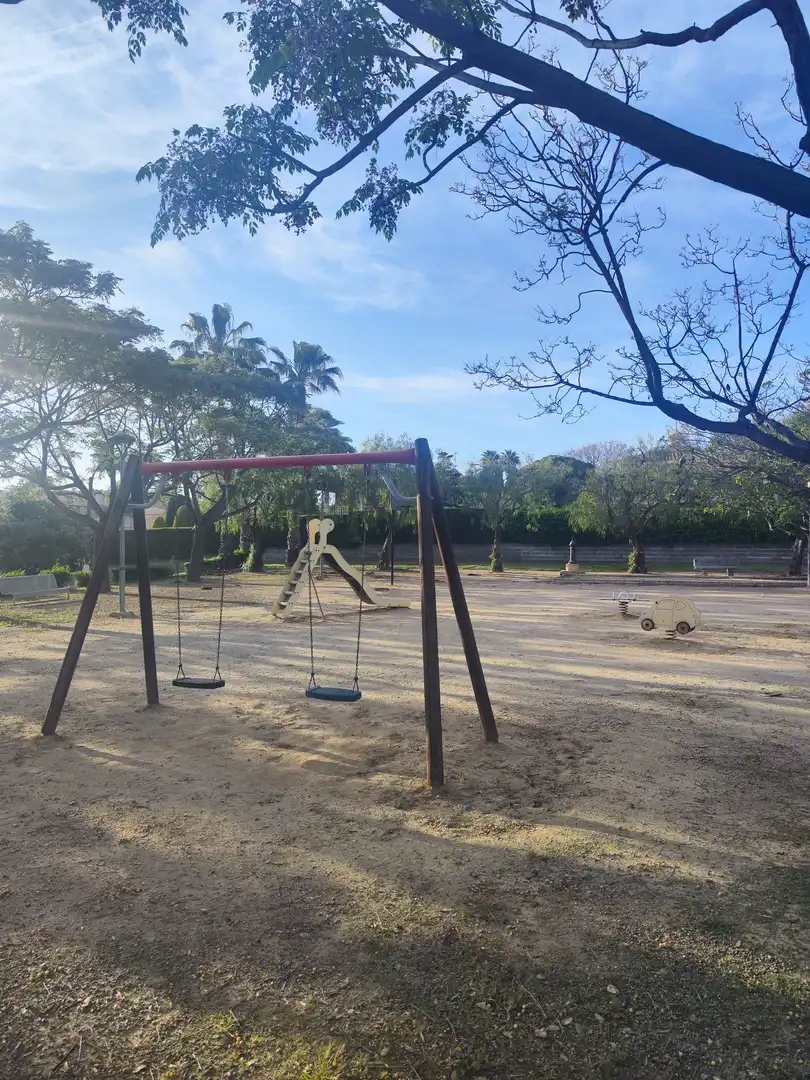 Aparcament de Apartament en venda en Cambrils amb Parquet, Moblat i Piscina comunitària