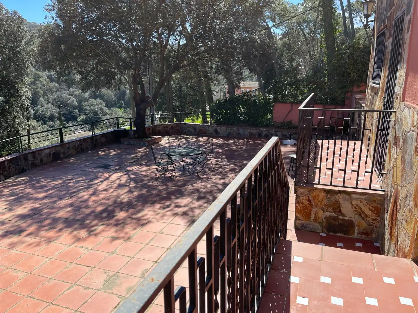 Casa amb jardí en venda a Llinars del Vallès, imagen 4