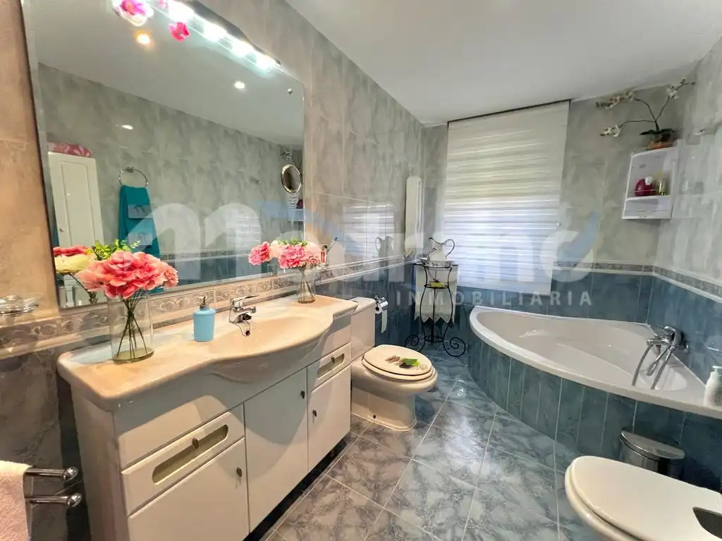 Baño de Casa o chalet en venta en La Nucia con Aire acondicionado, Calefacción y Balcón