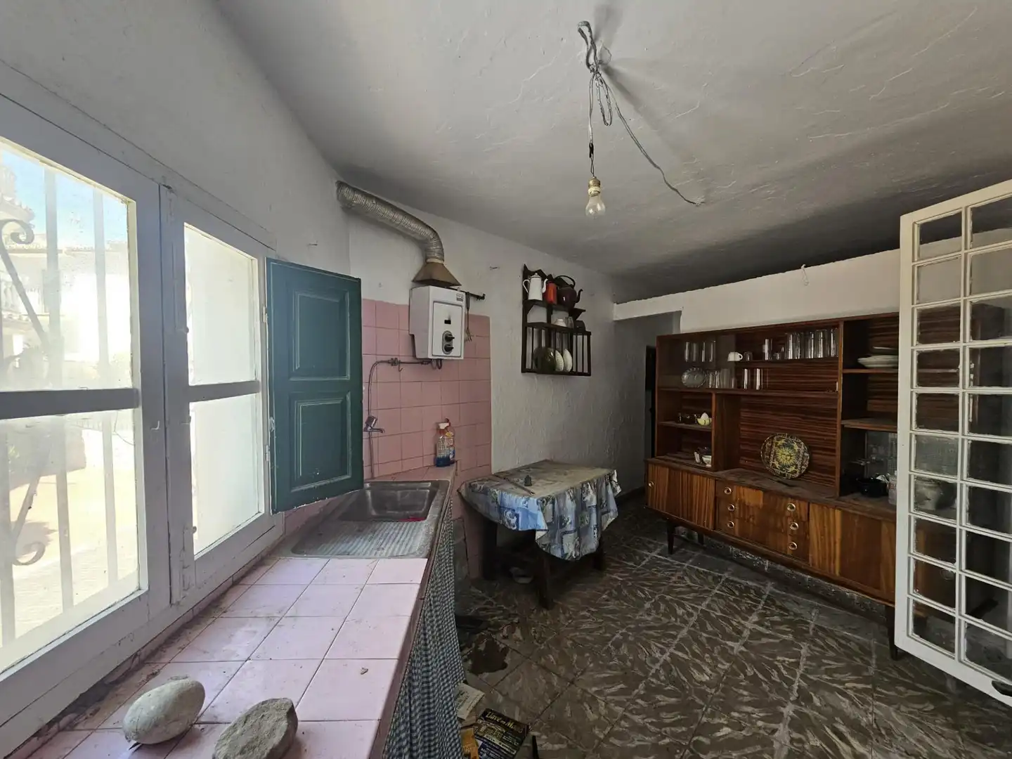 Kitchen of Houses for sale in Viñuela