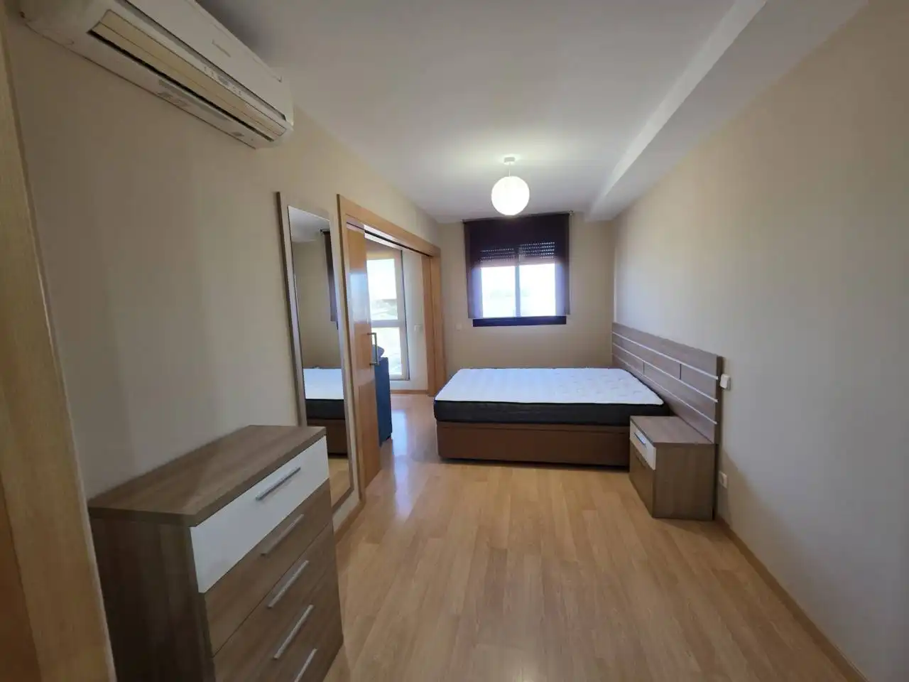 Habitación de Piso de alquiler en Fuenlabrada con Aire acondicionado, Calefacción y Trastero