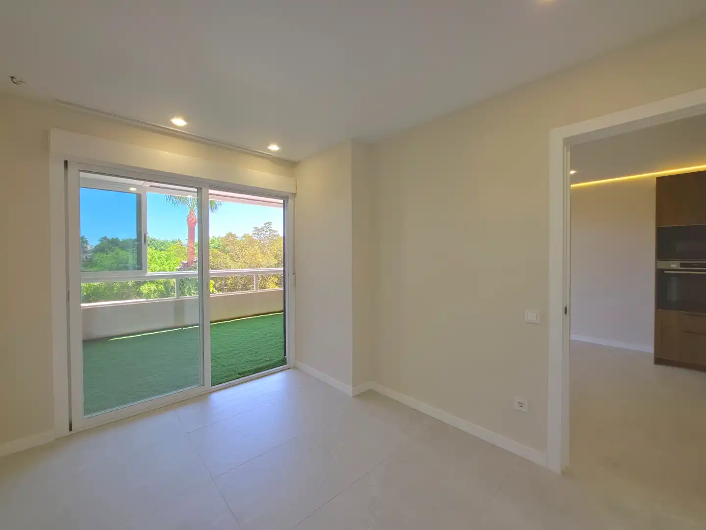 Piso con piscina en venta en Avenida Pintor Fernando Soria 12, imagen 17