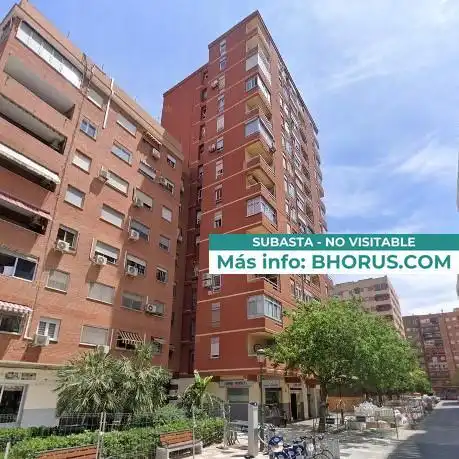 Piso con ascensor en venta en REIG GENOVES 27