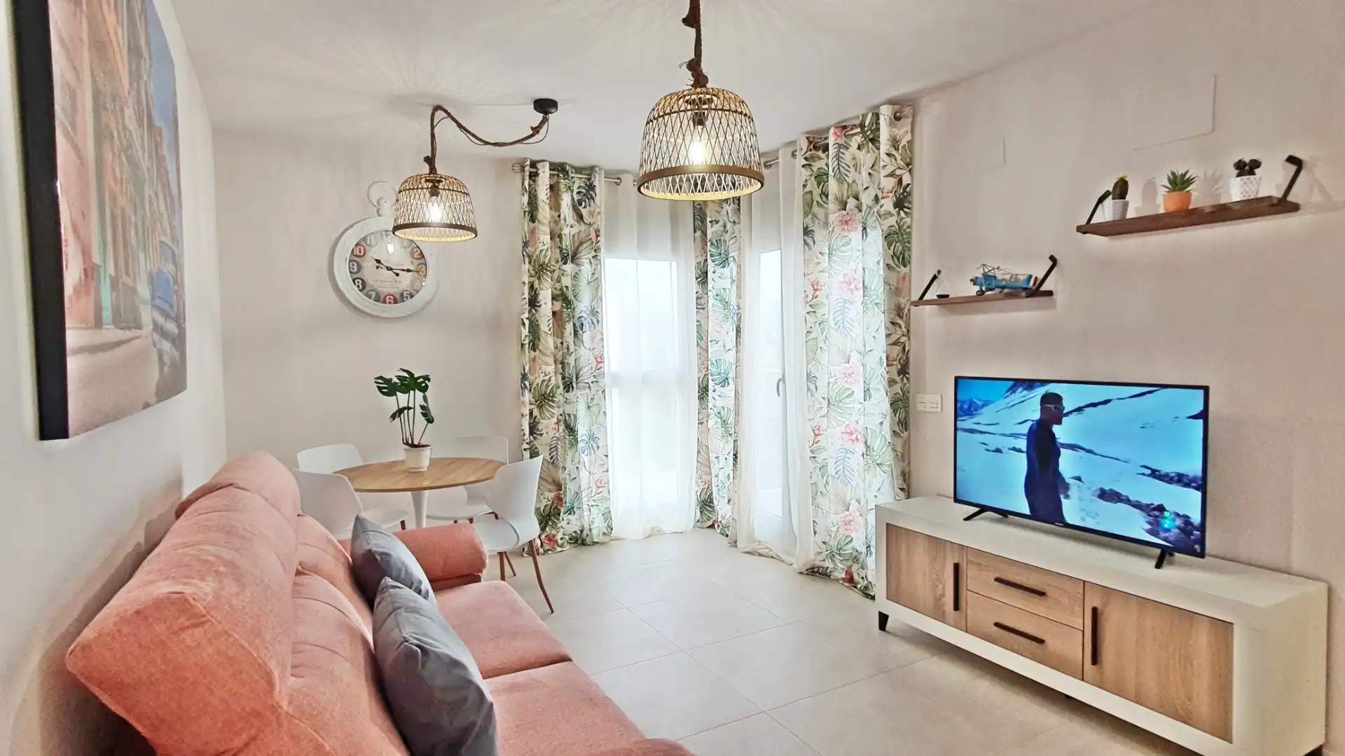 Sala de estar de Apartamento de alquiler en Oliva con Aire acondicionado, Calefacción y Terraza