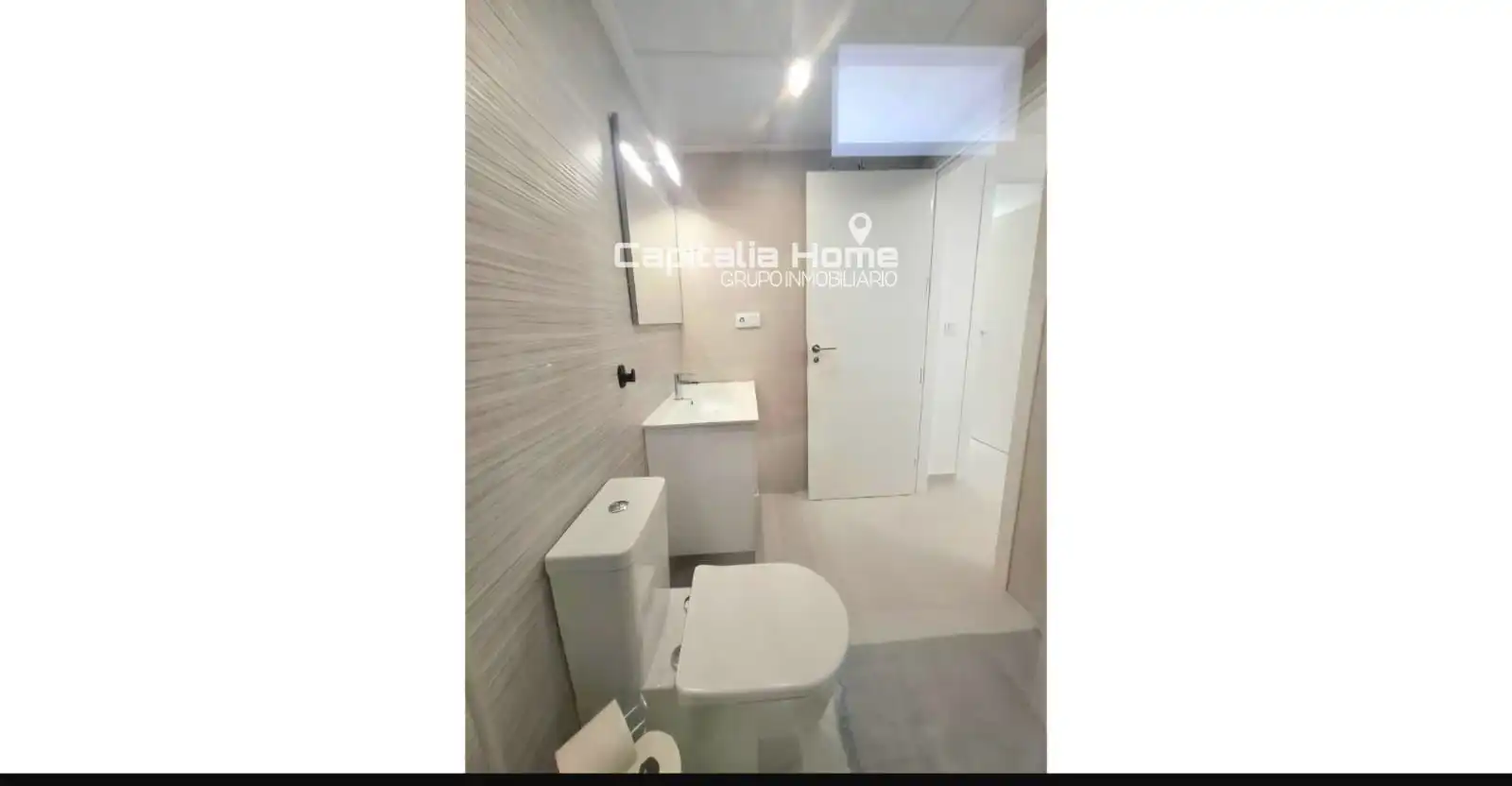 Bathroom of Flat for sale in Orihuela  with Air Conditioner, Heating and Terrace