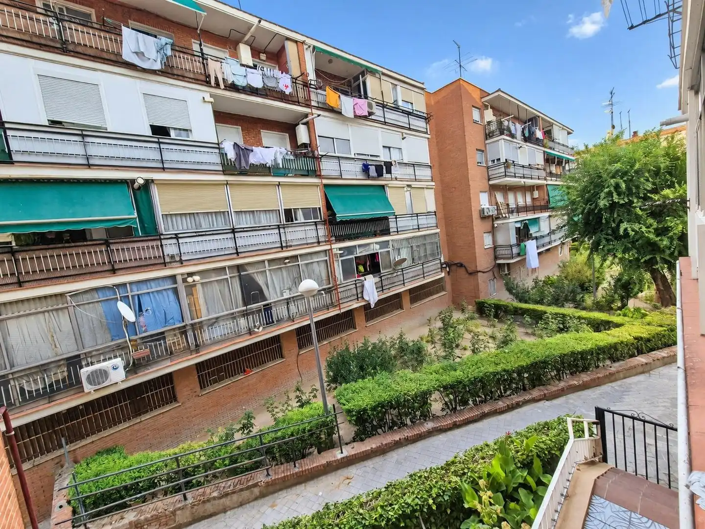 Vista exterior de Piso en venta en Usera