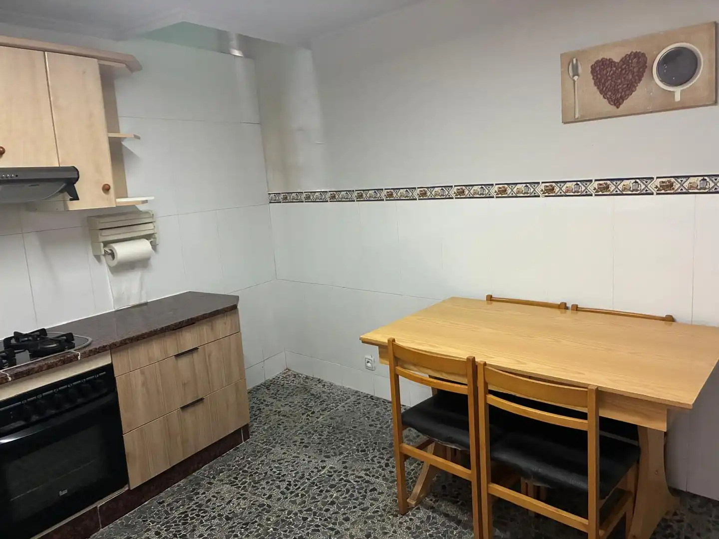 Cocina de Piso en venta en Mataró con Terraza, Trastero y Amueblado