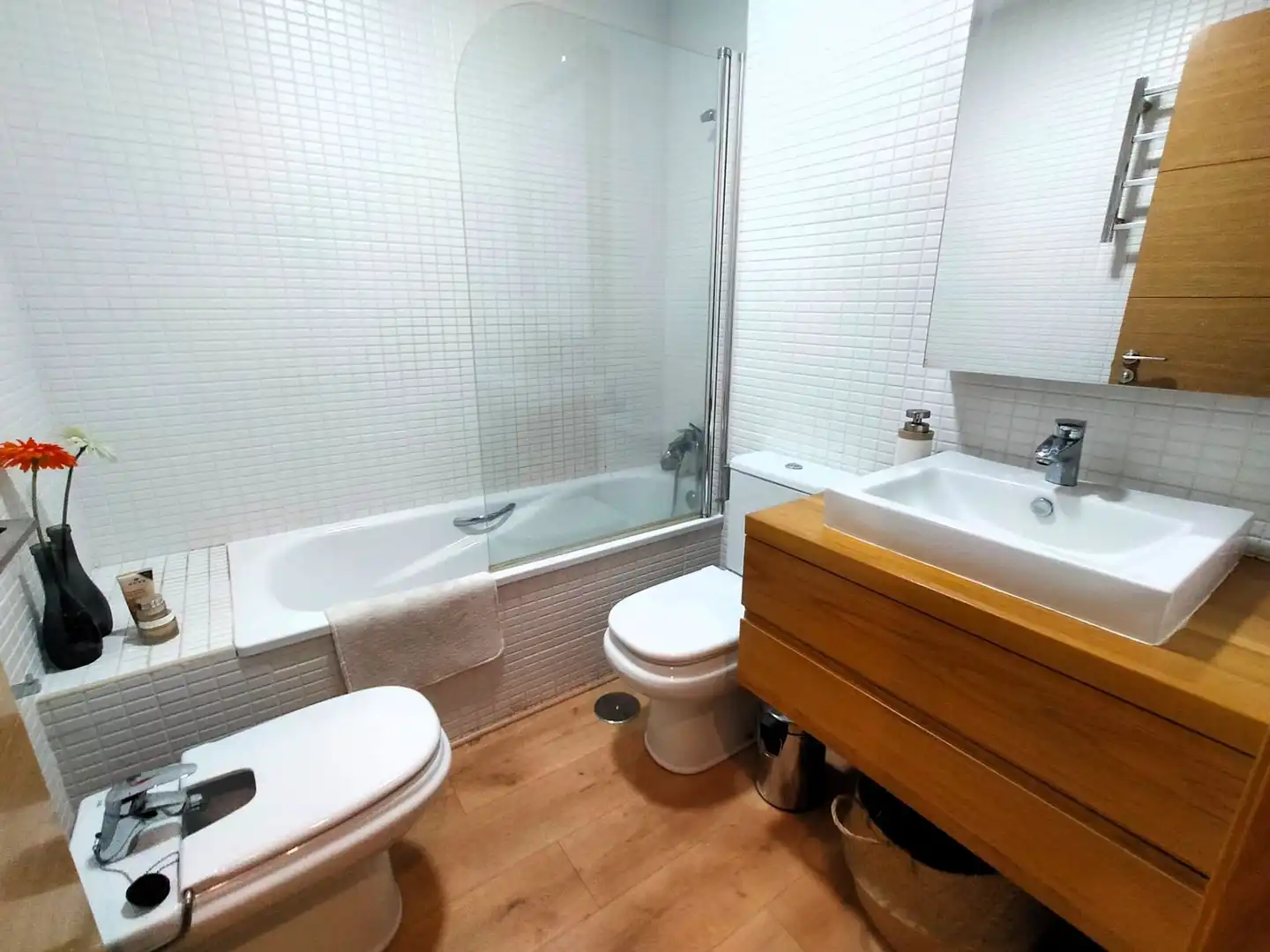Baño de Piso de alquiler en La Línea de la Concepción con Amueblado