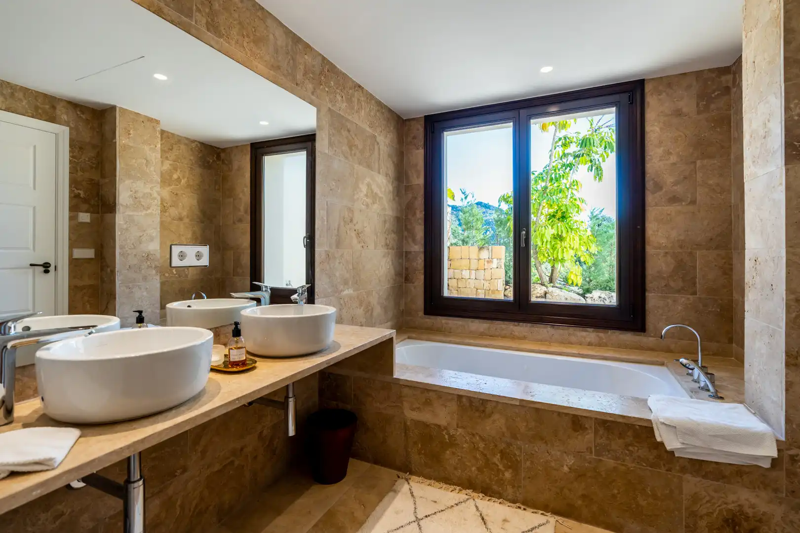 House with pool for sale in Benahavís pueblo, imagen 22