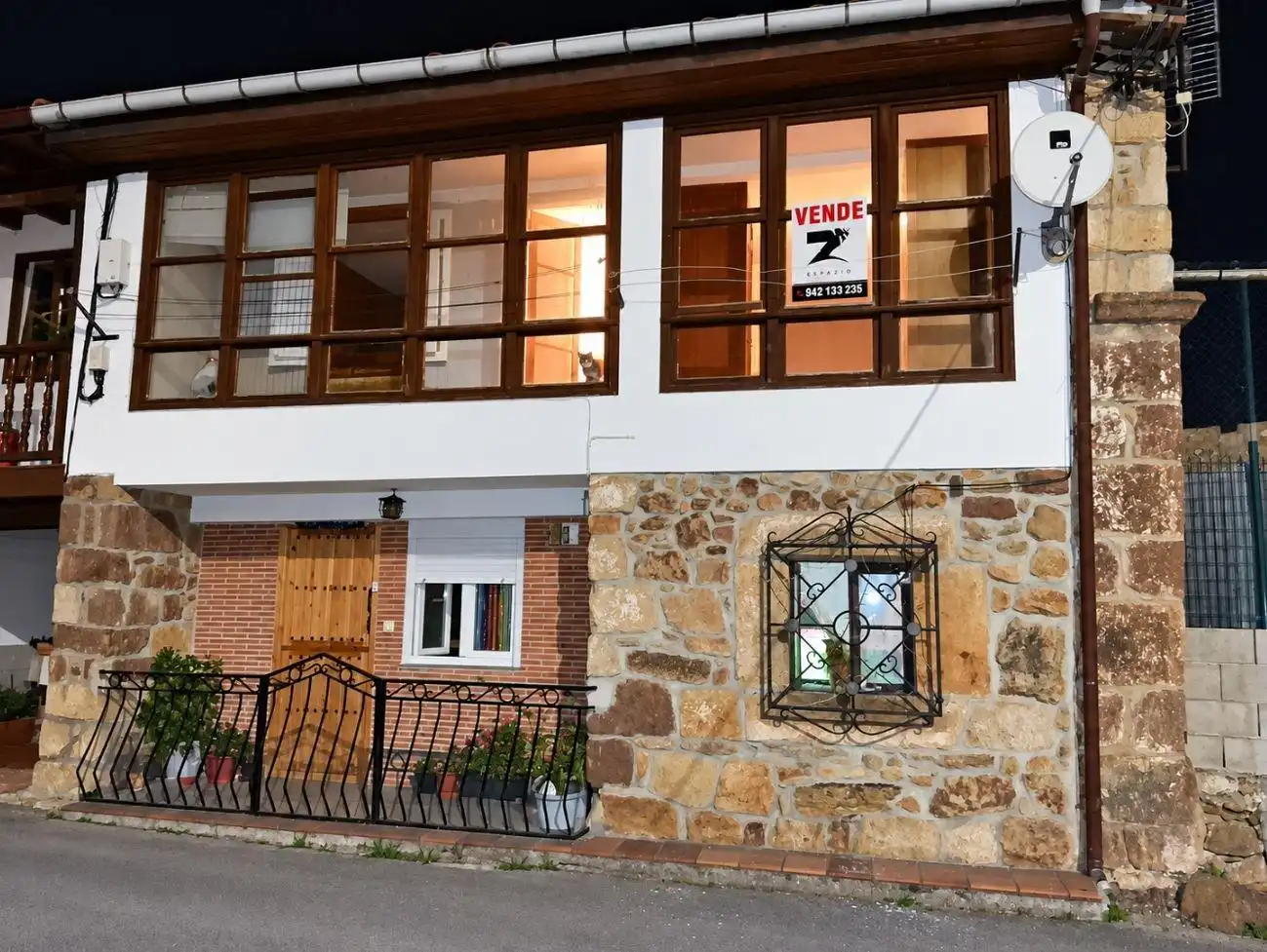 Vista exterior de Casa o chalet en venta en Reocín con Trastero