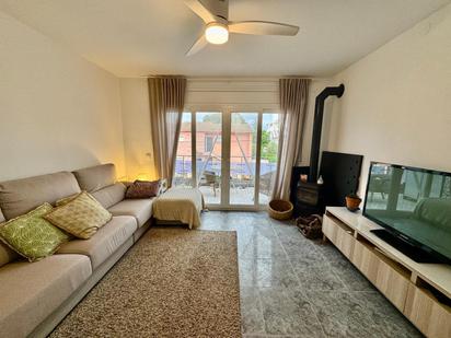 Sala d'estar de Apartament en venda en Cambrils amb Jardí privat, Terrassa i Traster