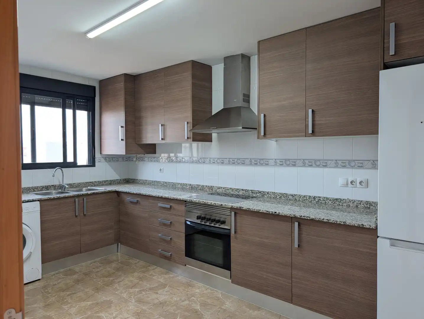 Kitchen of Flat for sale in Moncofa  with Oven and Balcony