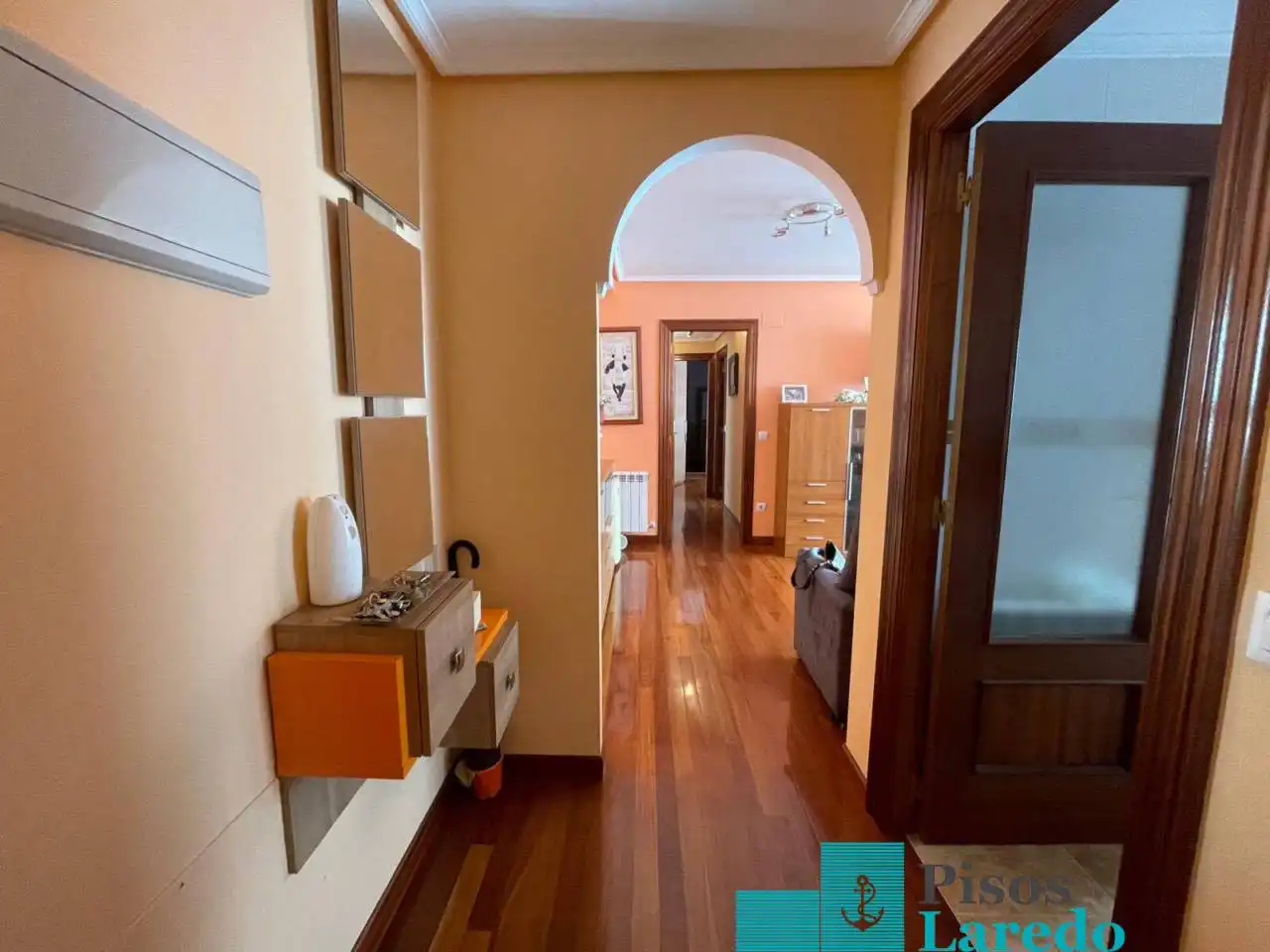 Flat for sale in Voto  with Air Conditioner, Heating and Storage room