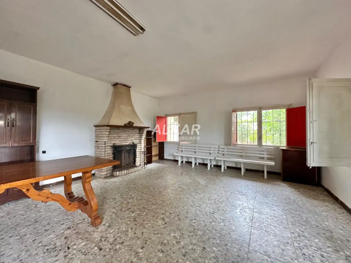 Wohnzimmer von Country house zum Verkauf in Fontellas mit Privatgarten, Terrasse und Schwimmbad